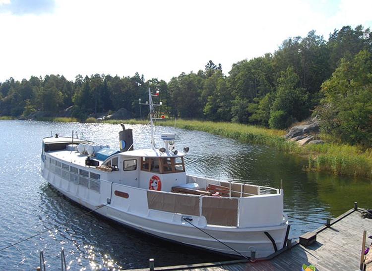 M/S Flora