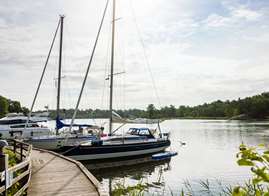 Gästhamnen-Smådalarö Gård