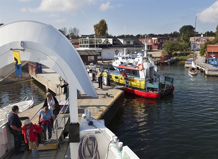 Båtsemestra i skärgården - utan egen båt