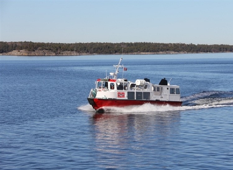 Nord/Sydlinjen - skärgårdens röda tråd