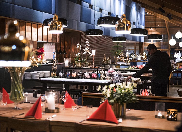 Julbord i skärgården med spa