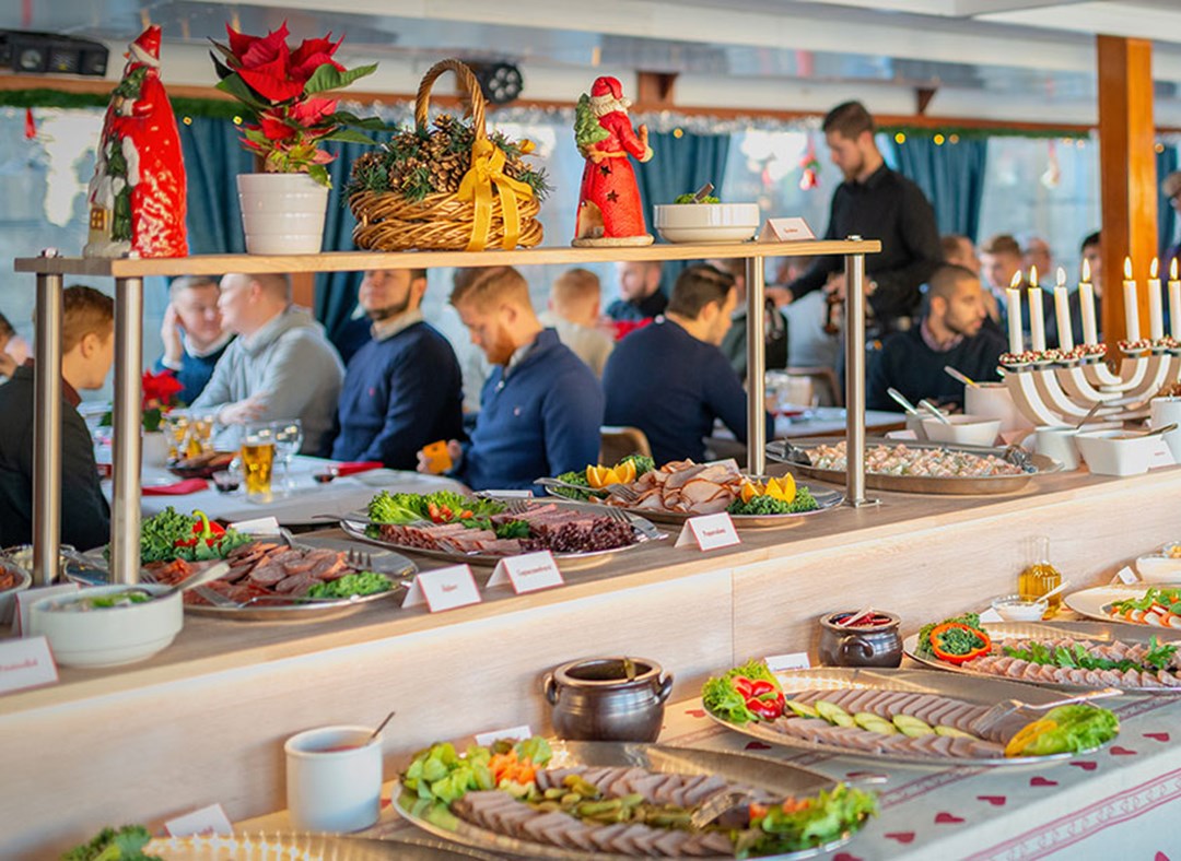 Traditionellt Svenskt Julbord på Vindhem